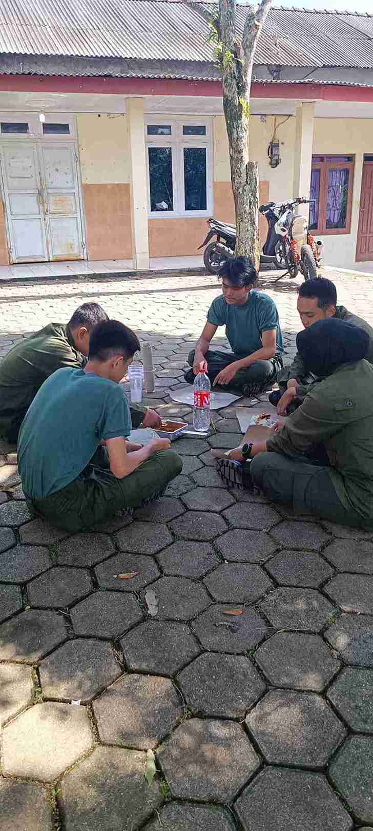 Makan Bersama 